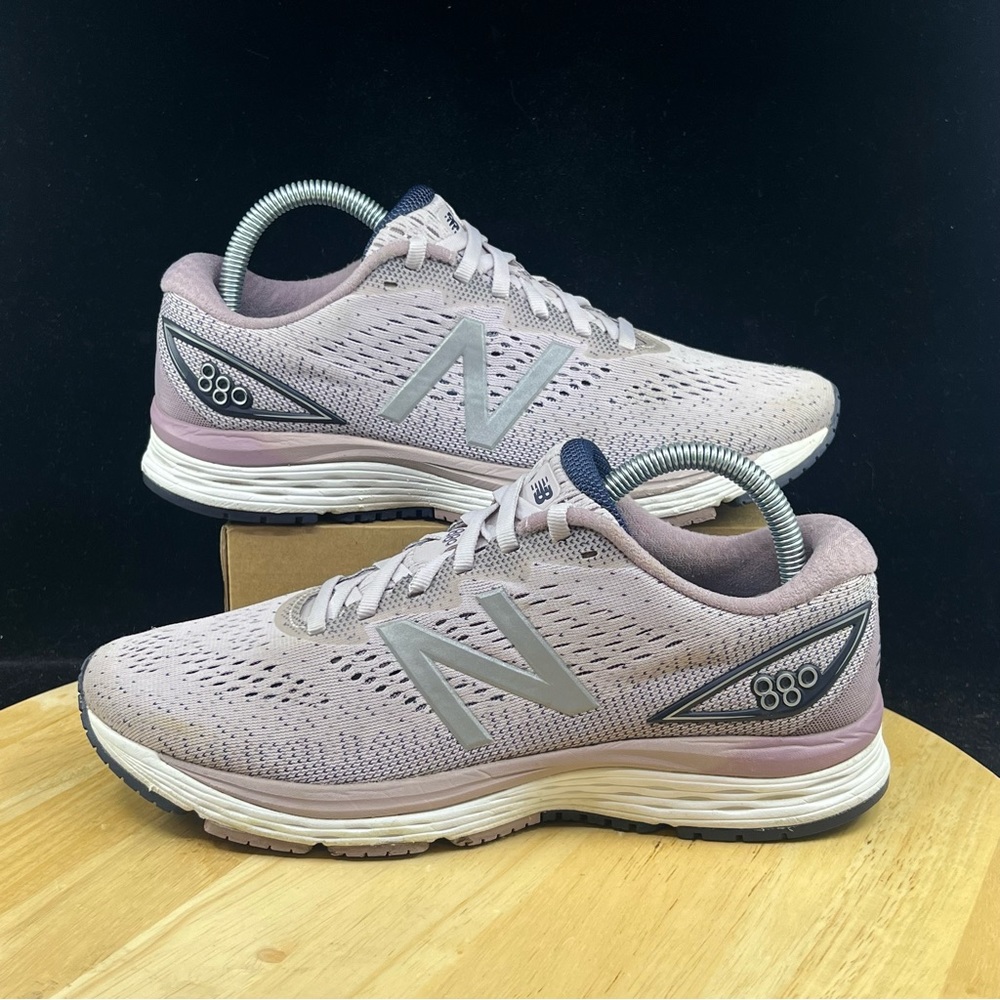 New Balance Women's Fresh Foam 880 V12 Running Shoe,Violet Shadow/Lilac Size 8.5